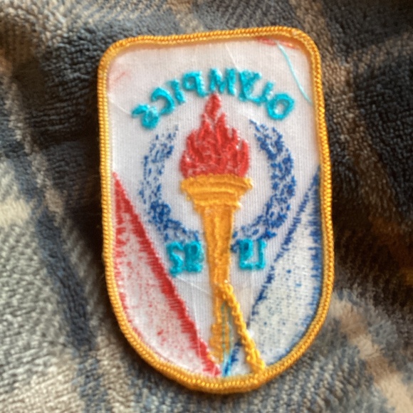 Vintage BSA BOY SCOUTS 1992 Olympics patch - Picture 2 of 2